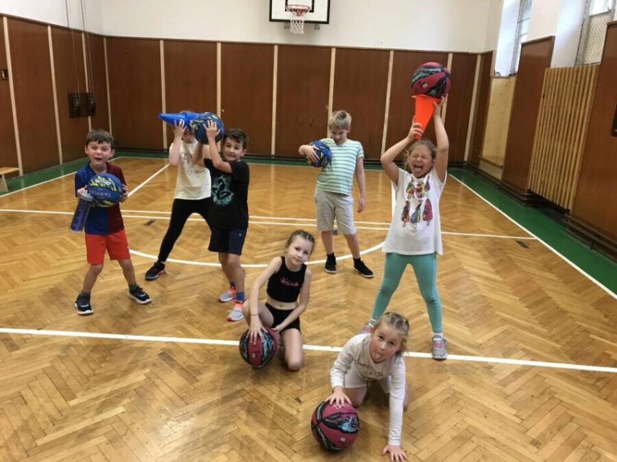 Exkurze, výlety, soustředění a&nbsp;kroužky v&nbsp;základní škole Basic Brno